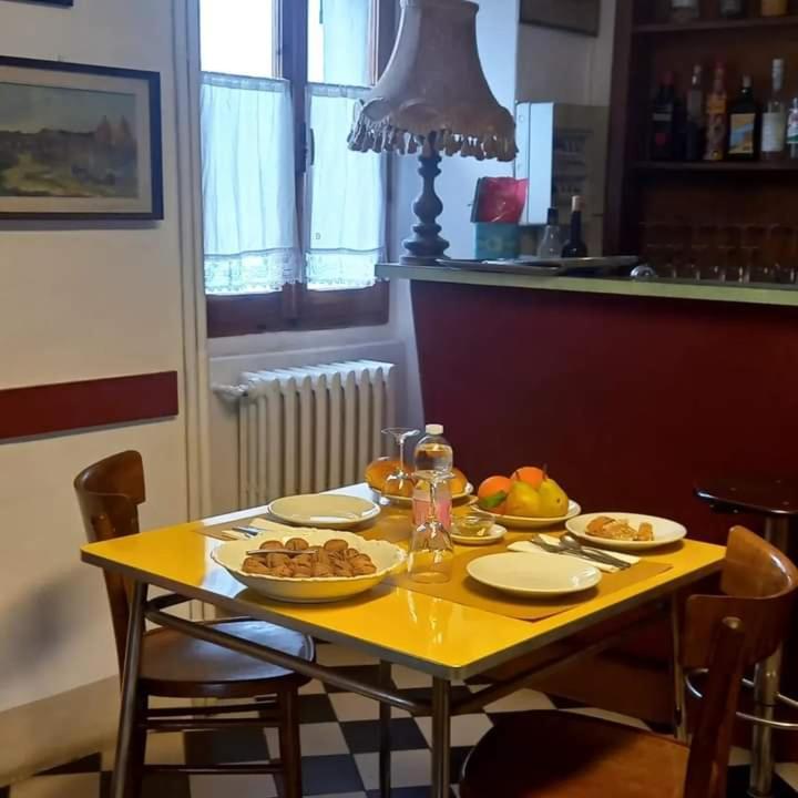Albergo Del Ponte Сан Пиеро ин Баньо Екстериор снимка