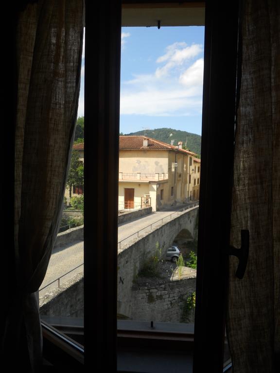 Albergo Del Ponte Сан Пиеро ин Баньо Стая снимка